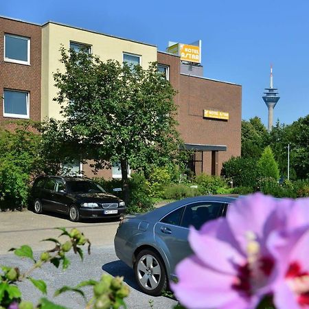 Hotel Astra Dusseldorf Bagian luar foto