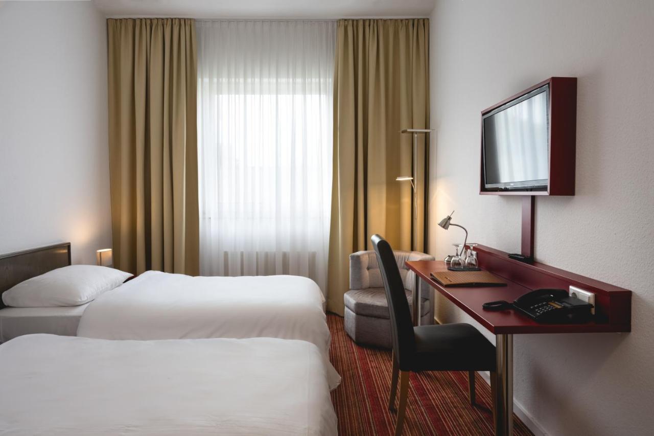 Hotel Astra Dusseldorf Bagian luar foto