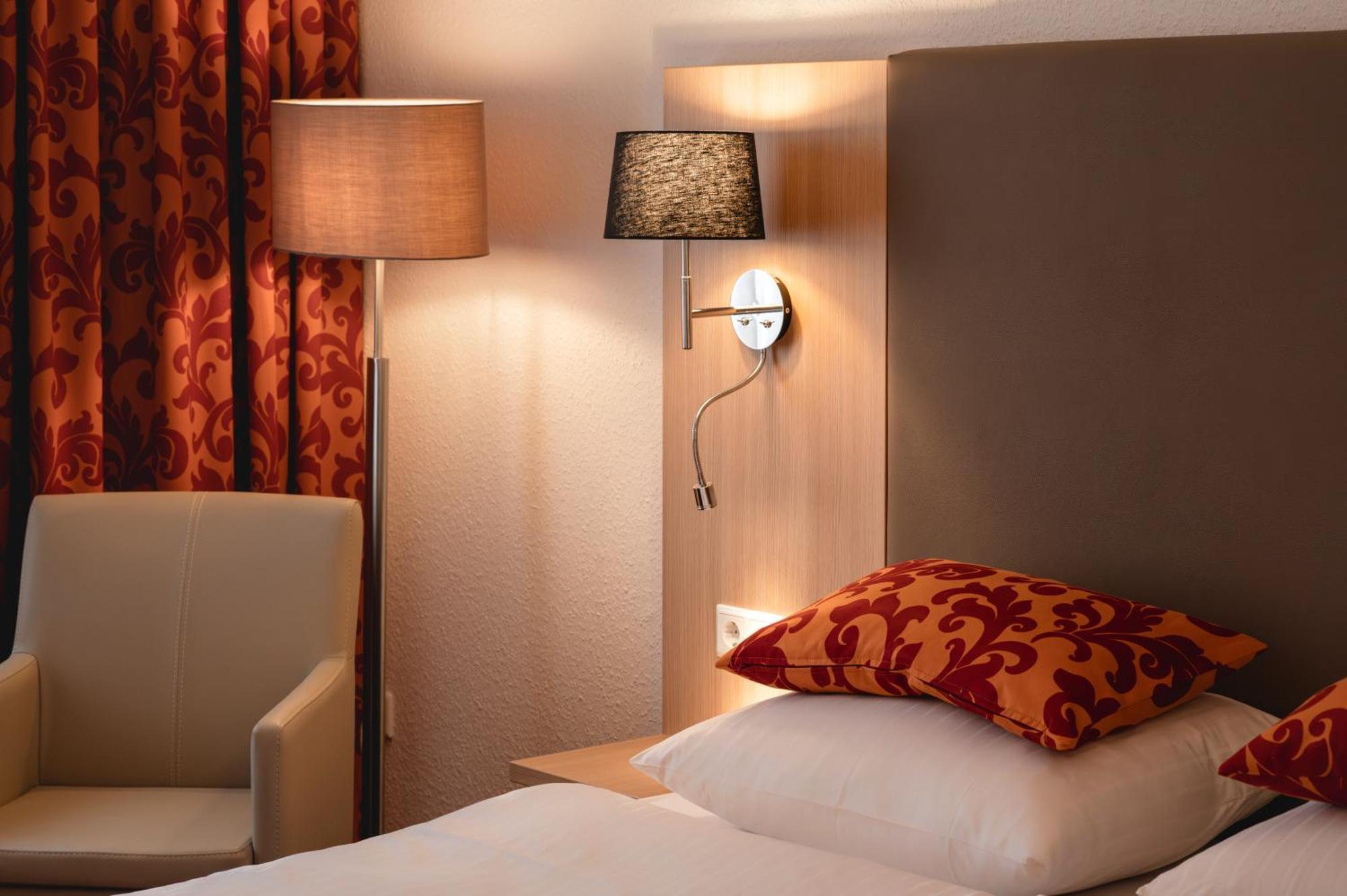 Hotel Astra Dusseldorf Bagian luar foto