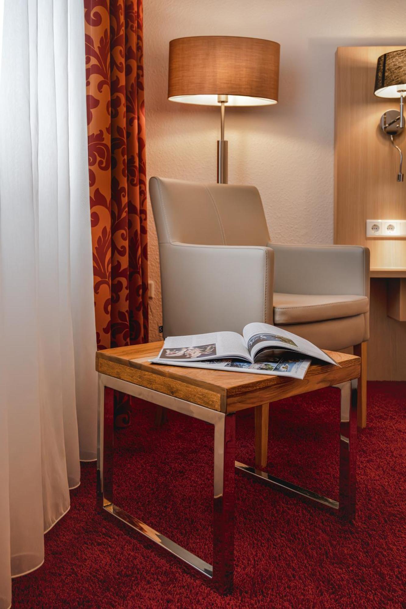 Hotel Astra Dusseldorf Bagian luar foto